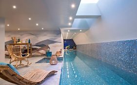 Hotel Parister Piscine & Spa